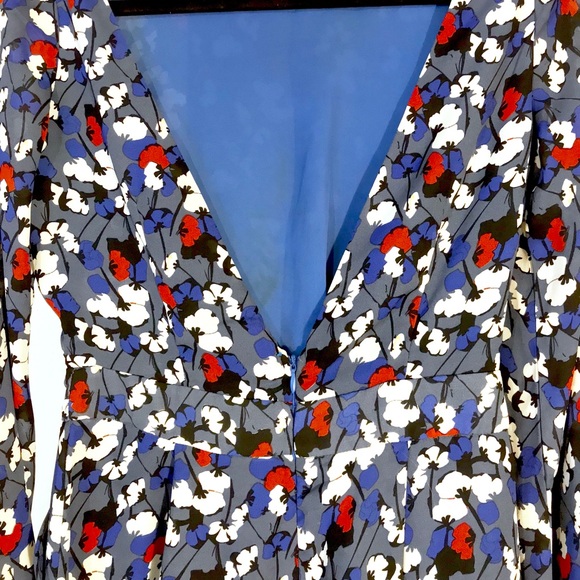 Floral Long-Sleeve Romper - Picture 4 of 6